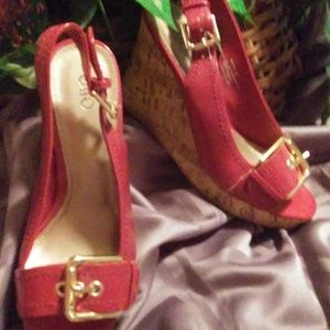 NWOT Women's wedge sandal